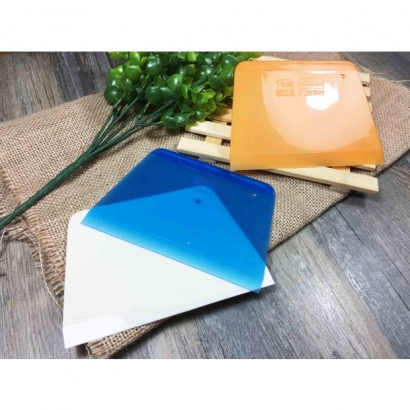 20268B 彩色抗菌刮板(藍色)