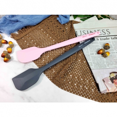 一體式不沾檯面刮刀